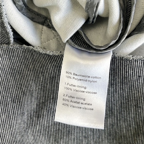 A-K-R-I-S Women's Gray Blazer size 8 - Picture 6 of 6